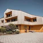 Greber Gertraud 아파트 베차우